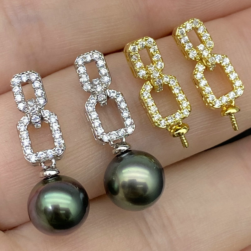 Earrings from pearl