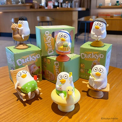 Car ornaments Liu Duck Shake Music Car