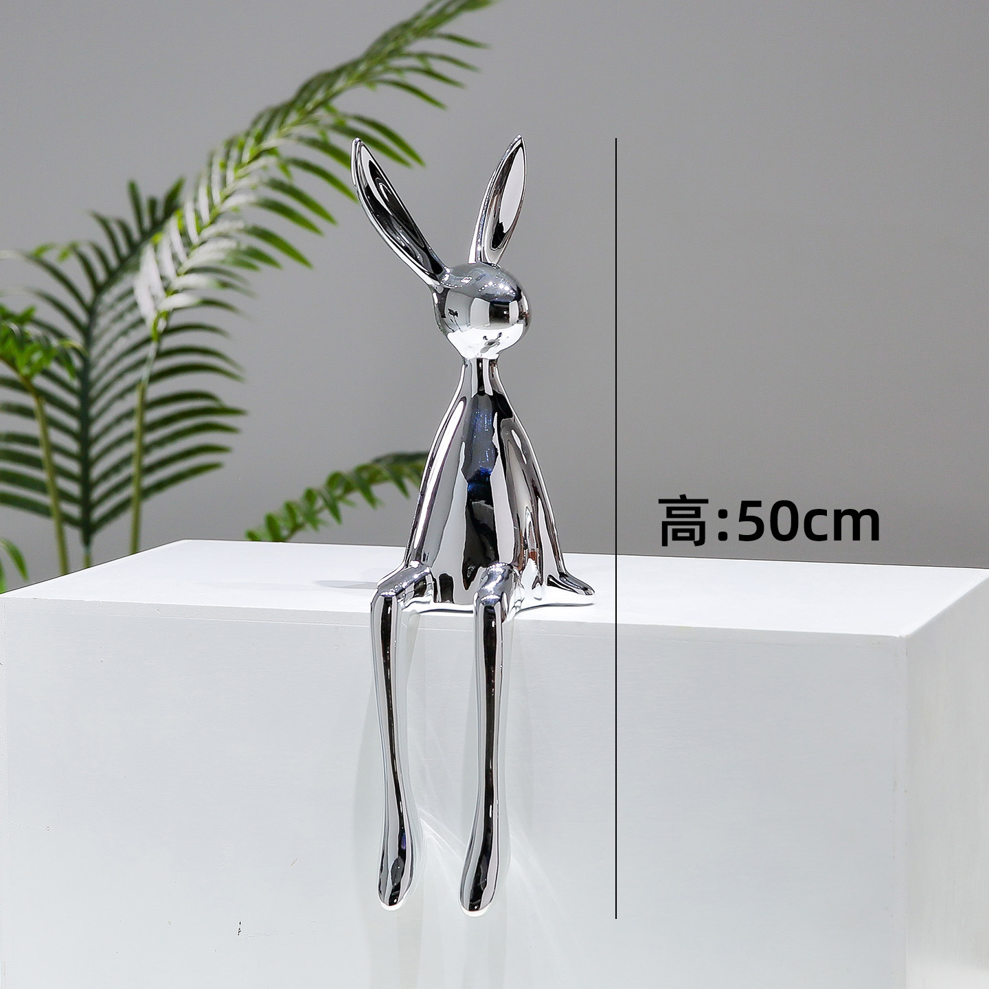 Decoración de conejo de postura sentada de galvanoplastia de lujo ligero moderno