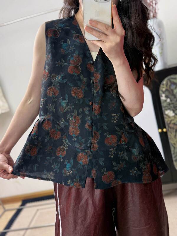 New Chinese-Style Silk Blouse with Lotus Leaf Hem, Made from Mulberry Silk and Xiangyun Silk, Summer New Model New Chinese-Style Silk Blouse with Lotus Leaf Hem, Made from Mulberry Silk and Xiangyun Silk, Summer New Model