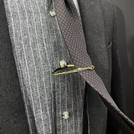 领带夹;袖扣;领针