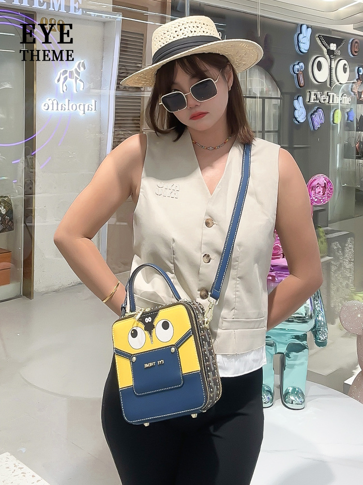 Bolsa cuadrada de color de la mujer de dibujos animados perfumes de mano 2024 nuevo bolso de moda 2233 #