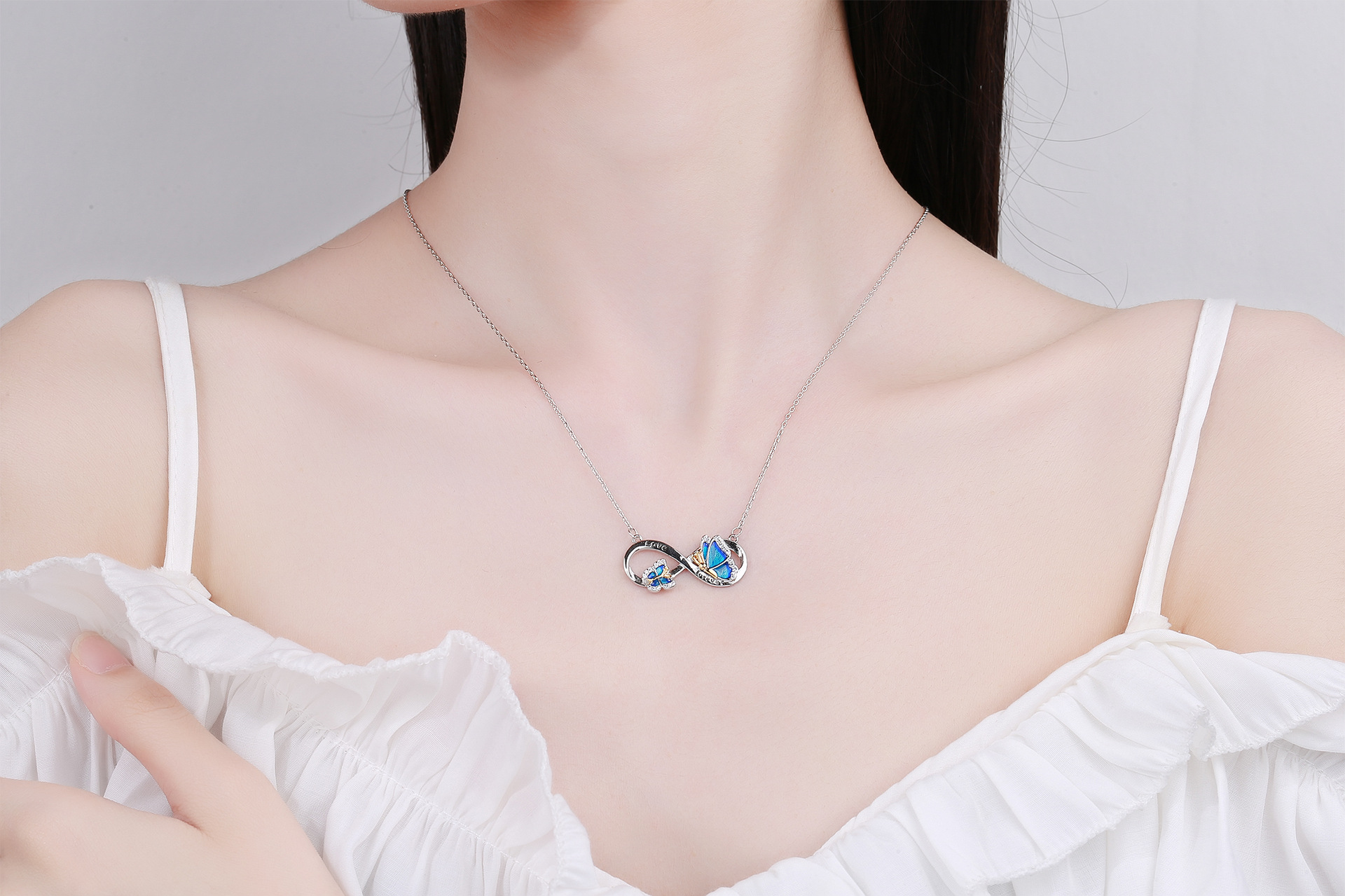 Fashion Butterfly Copper Inlay Rhinestones Pendant Necklace 1 Piece