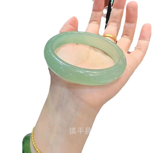 Factory Wholesale Natural Dongling Jade Bracelet for Women, Fresh and Elegant Style, Full Green, Fine Round Bead Bracelet, Beauty Bracelet