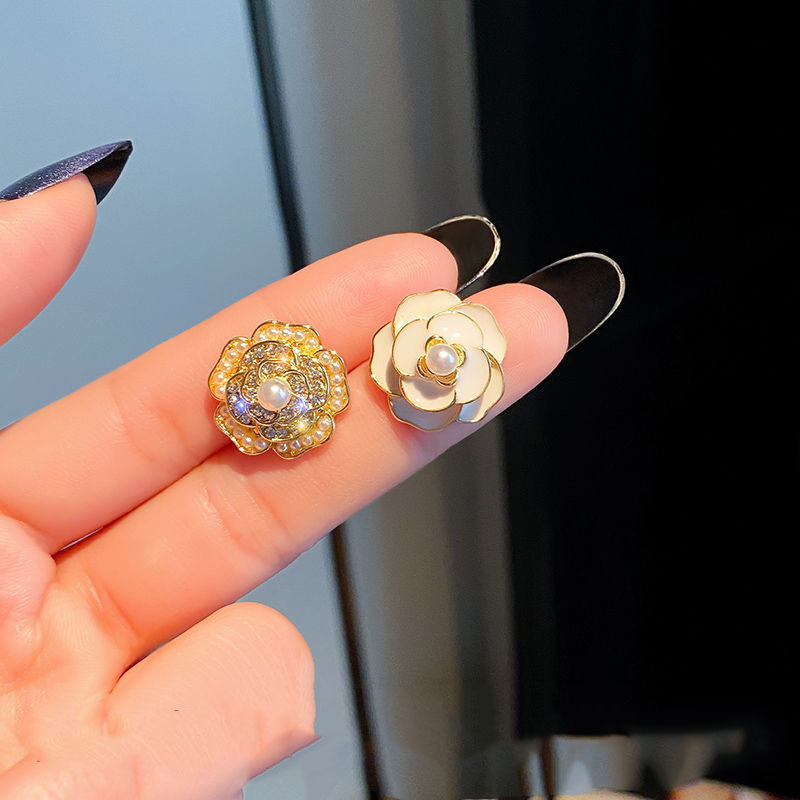 lady simple elegant French retro oil drop pearl camellia flower earrings