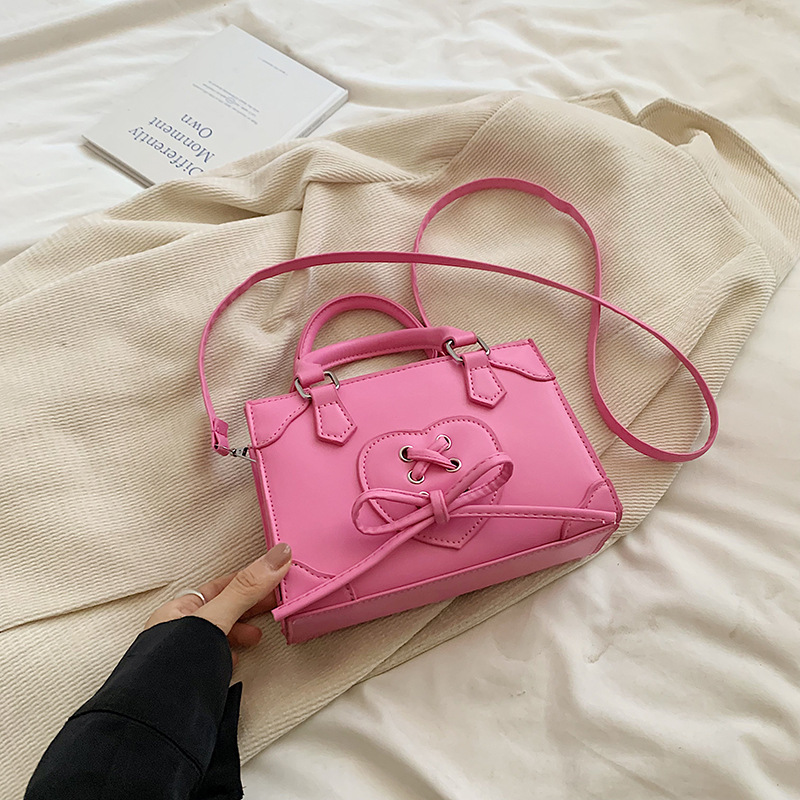 Bolso de mujer 2024 nuevo bolso de hombro de verano versátil bolso de mano pequeño bolso de trabajo pequeño bolso