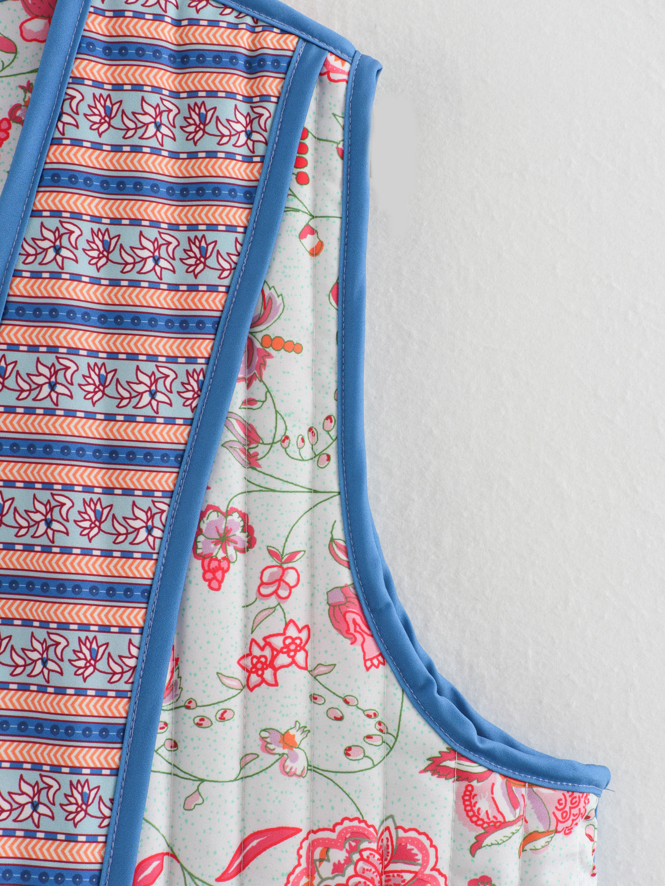 2024 Herfst/Winter Nieuw Product Dames Gepersonaliseerde Dubbelzijdig Bedrukte Katoenen Jas Vest w089 9010_voghion.com