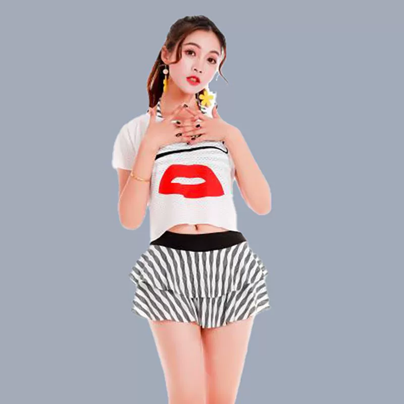 Split supporting swimwear, Korean style, western style