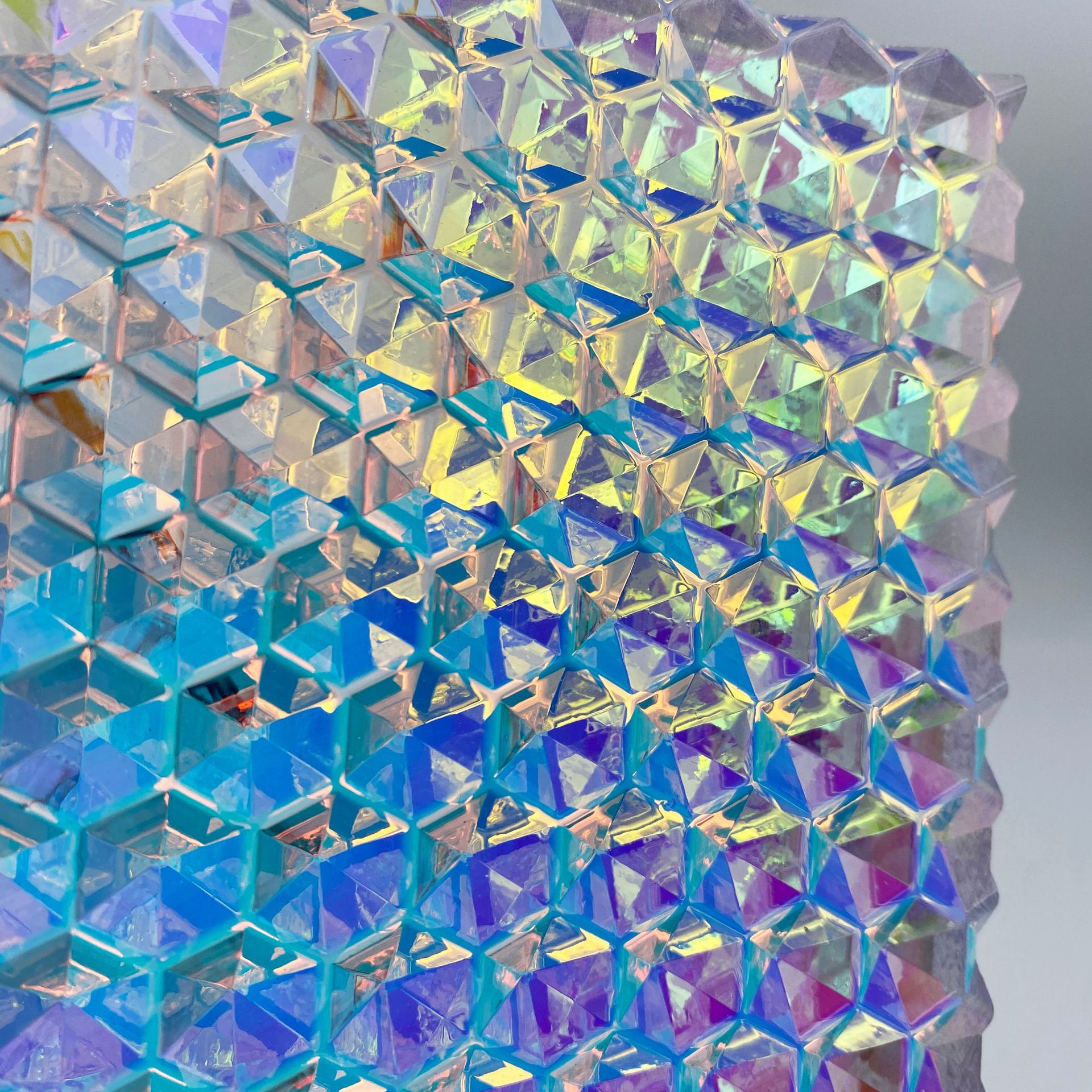 亚克力板幻彩大六角钻石有机玻璃创意背景装饰材料树脂板高透塑胶