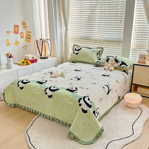 Milk Velvet Bed Cover【Panda Paradise】