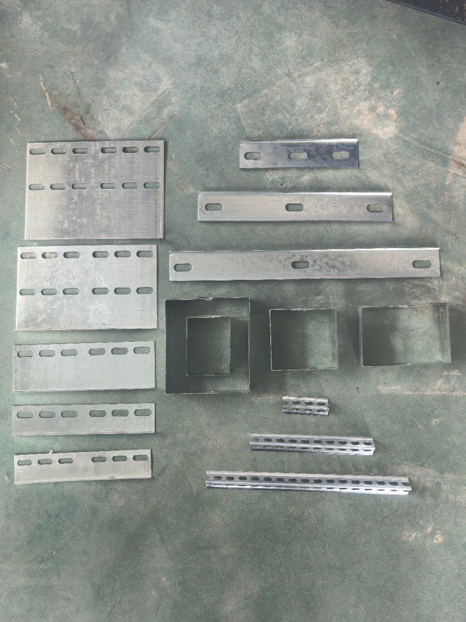 镀锌桥架连接片厂家可加工25   50   75    100   150    200