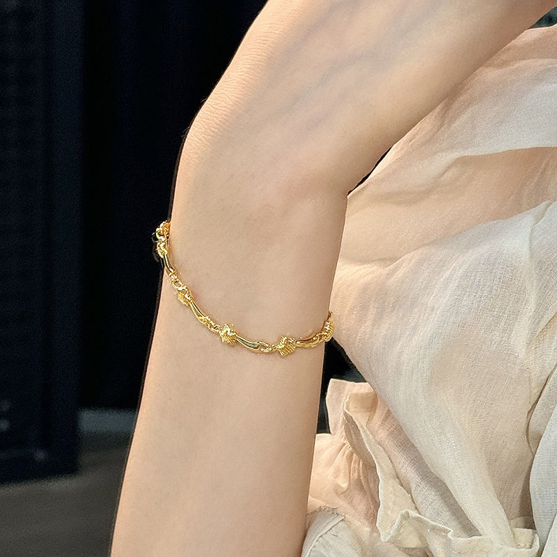 Red Riding Book Meteor Bracelet Women's Exquisite Luxury Gold Star Jewelry Comet Encircling Good Luck Bracelet