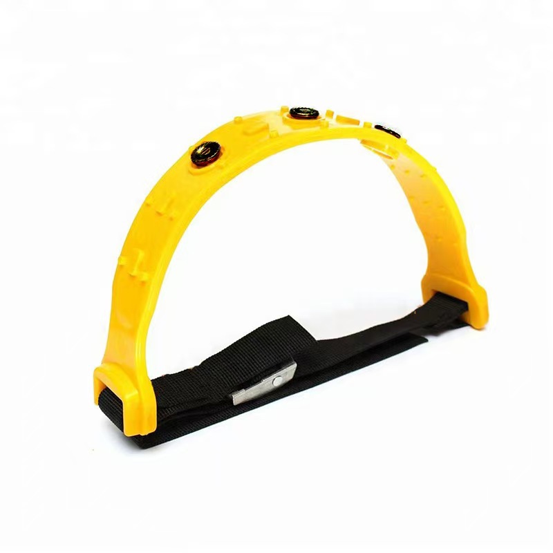 Factory Direct Sales of Thickened Anti-Skid Chains for Car Tires, Suitable for Cars, Suvs, and Commercial Vans, Universal Emergency Recovery Chains