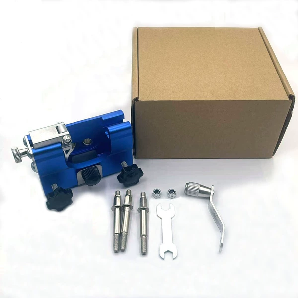 Large blue chain grinder (with 3 grinding heads)