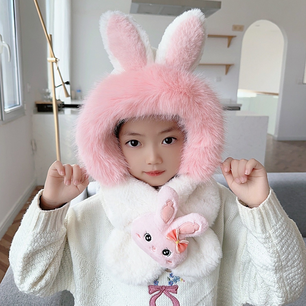 수직 귀 - 흰 나비 토끼