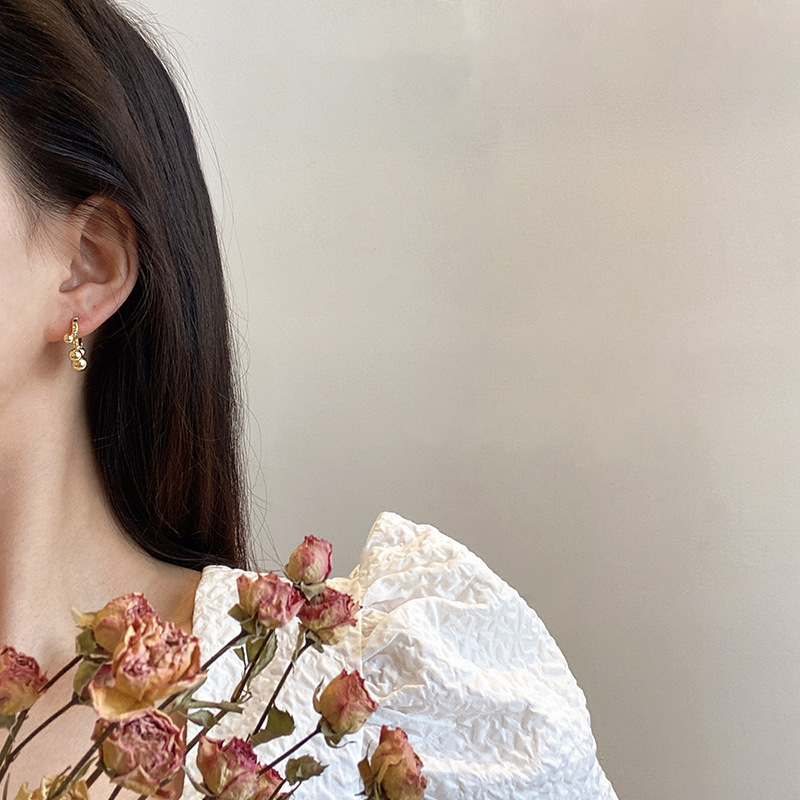 Pendientes de borla de metal de moda europea y americana, pendientes geométricos simples de estilo frío transfronterizo