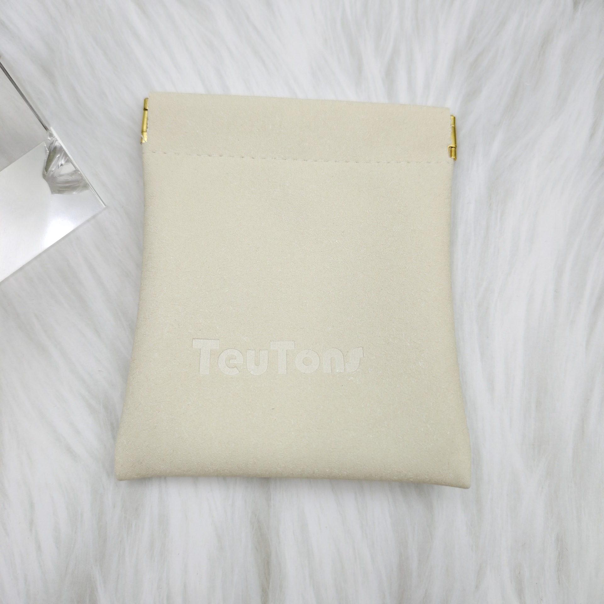 源头工厂推荐皮革弹片袋收纳珠宝首饰零钱钥匙证件包装袋免费打样