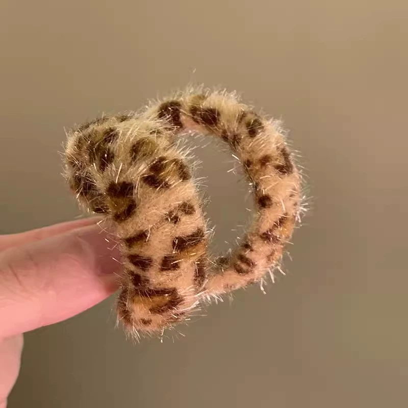 Серьги Retro golden, свадебный лёгкий люкс, высокое качество