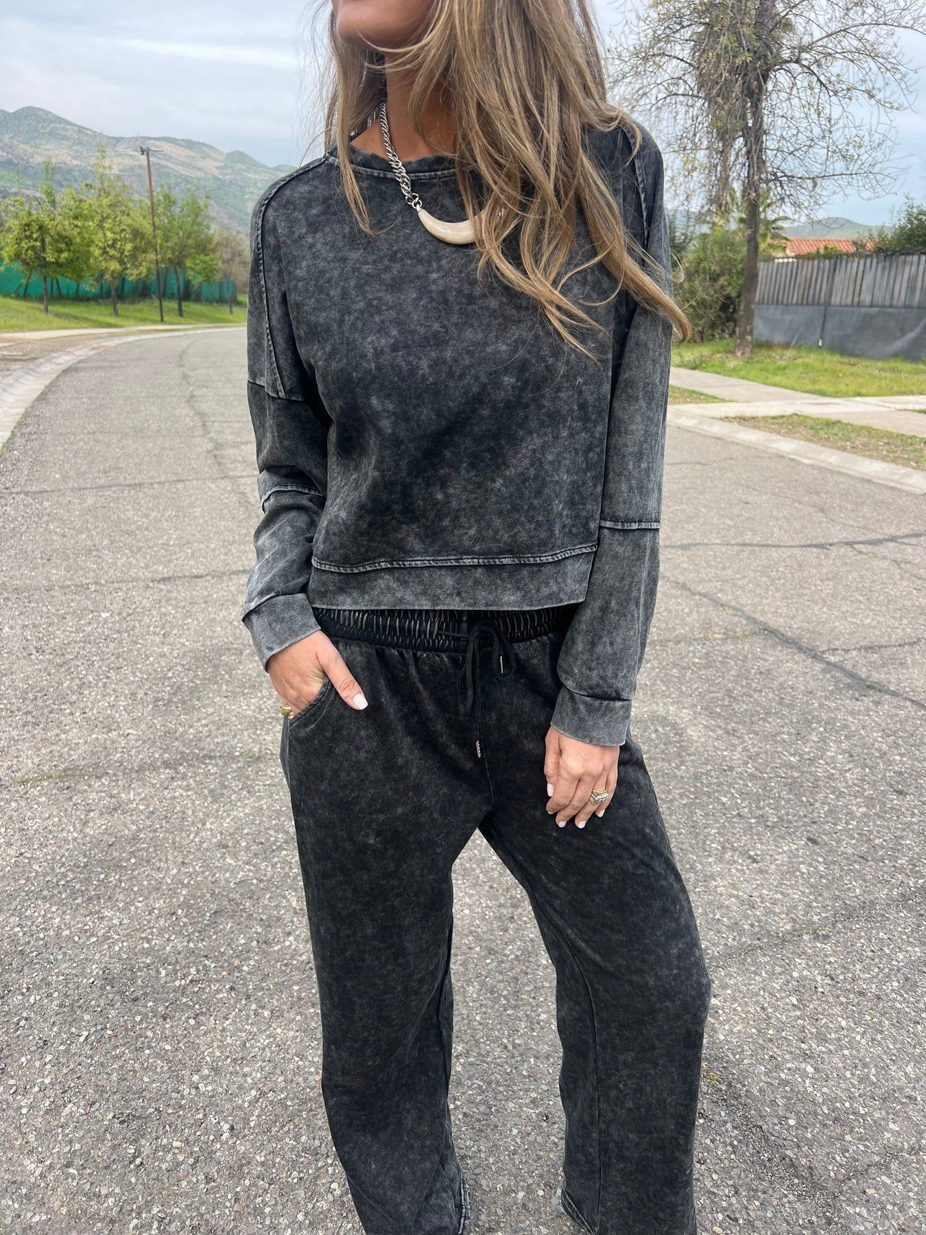 2025 European And American Cross-Border Hot-Selling New Autumn Winter Women's Casual Versatile Lace-Up Round Neck Long_ecoleips.com