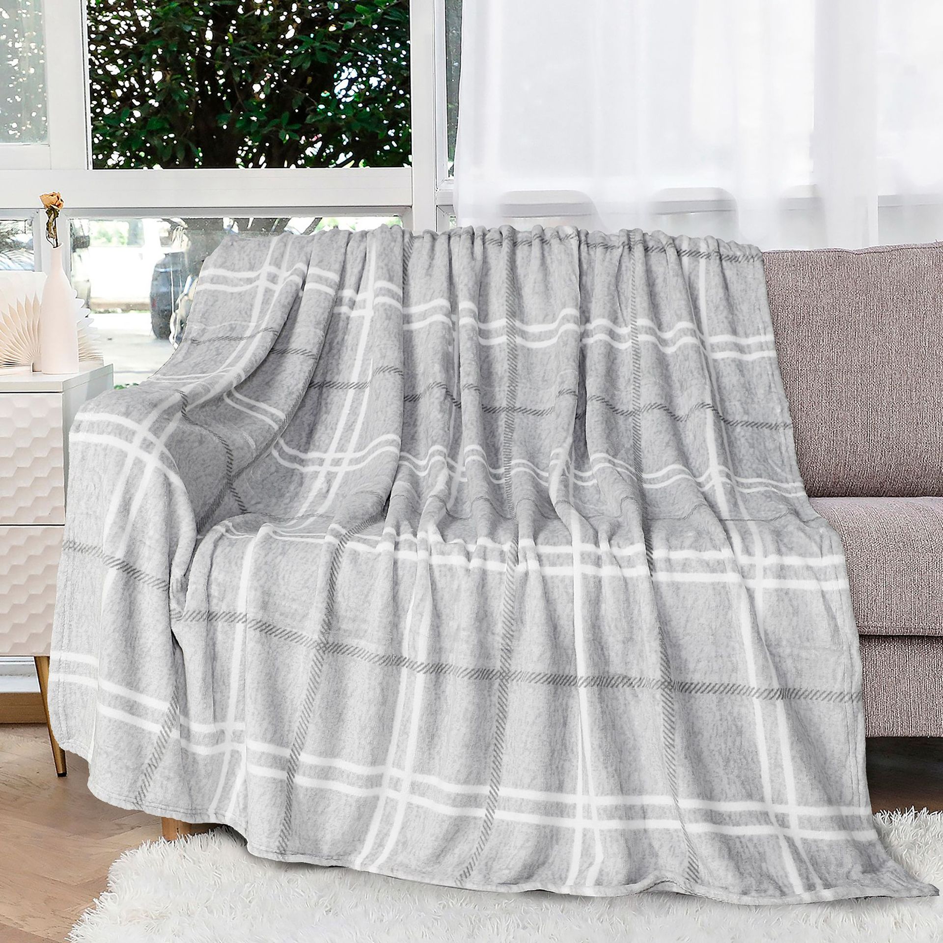 100% Polyester, Machine Washable, Non-Shedding, Checkered Print, Double-Sided Coral Fleece Blanket, Skin-Friendly Air Conditioning Blanket, Warm Bed Blanket