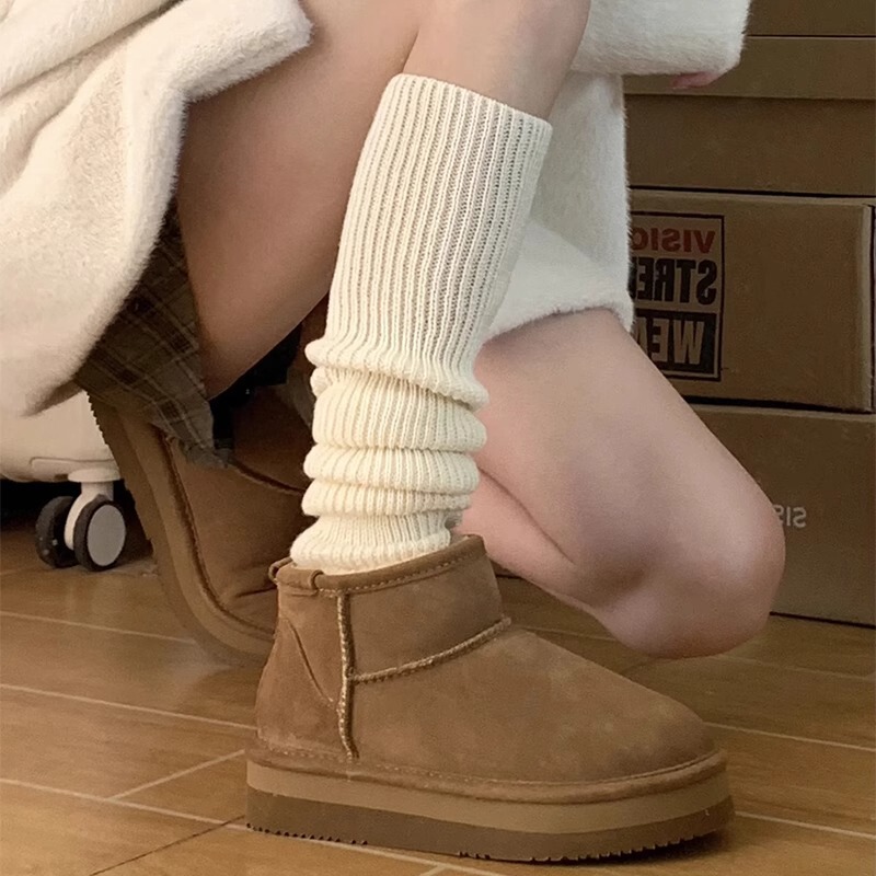 Snow boots socks women's autumn and winter pile socks long socks step-on white knitted leg cover women's warm calf socks