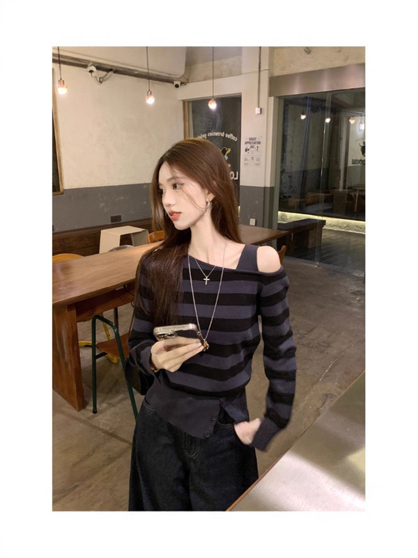 韩系条纹撞色拼接露肩百搭上衣女春秋复古慵懒风修身显瘦个性长袖|undefined