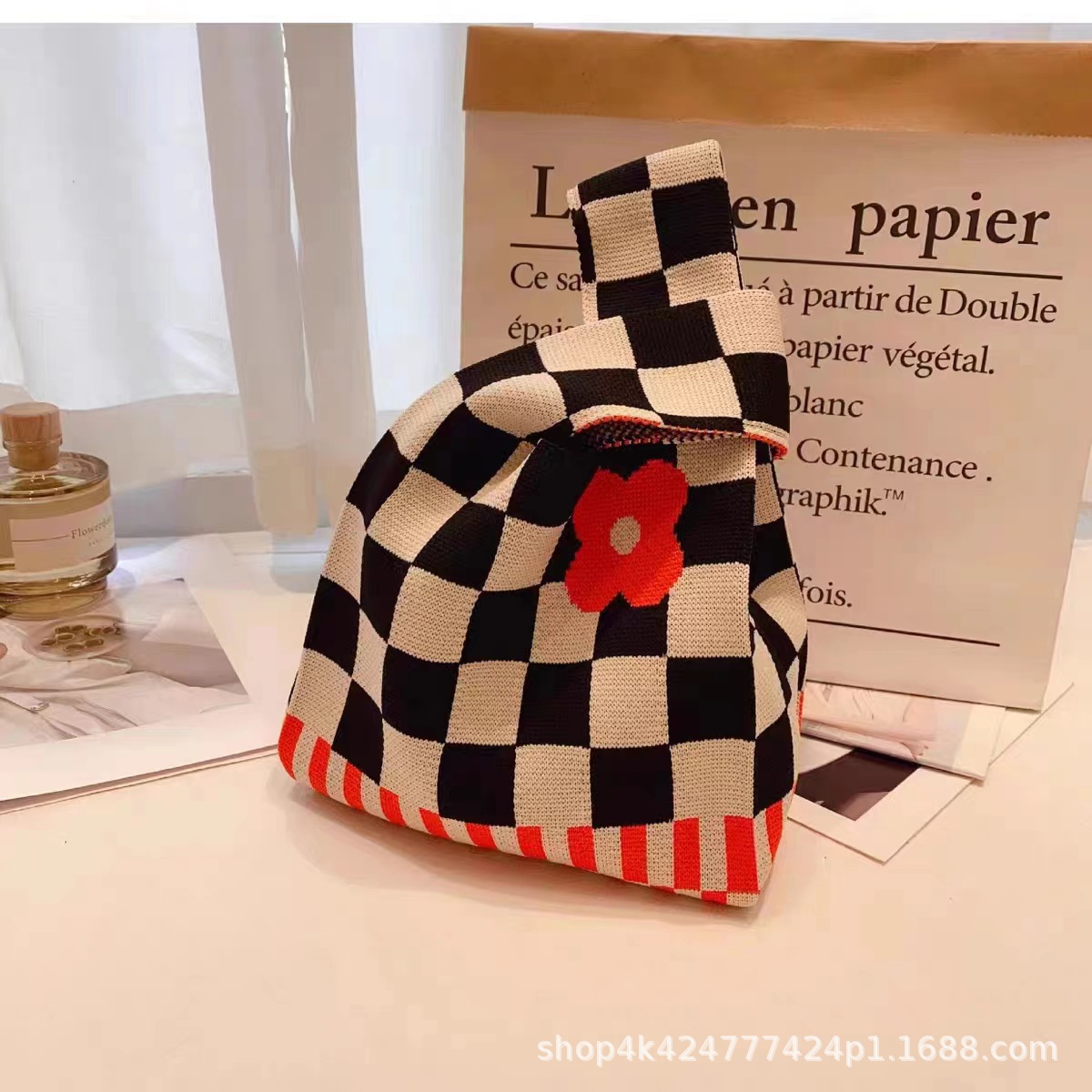 INS bolso de celebridad de Internet bolso de cubo de lana de punto para mujer bolso de mano casual bolso de mano de estilo japonés y coreano bolsa de Almuerzo