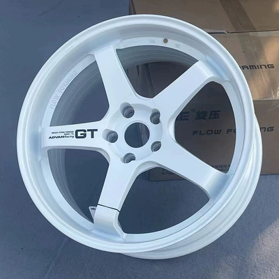 Series A4 Accord UNIV Golf | Hub - 16x7j-07-model-milk-white