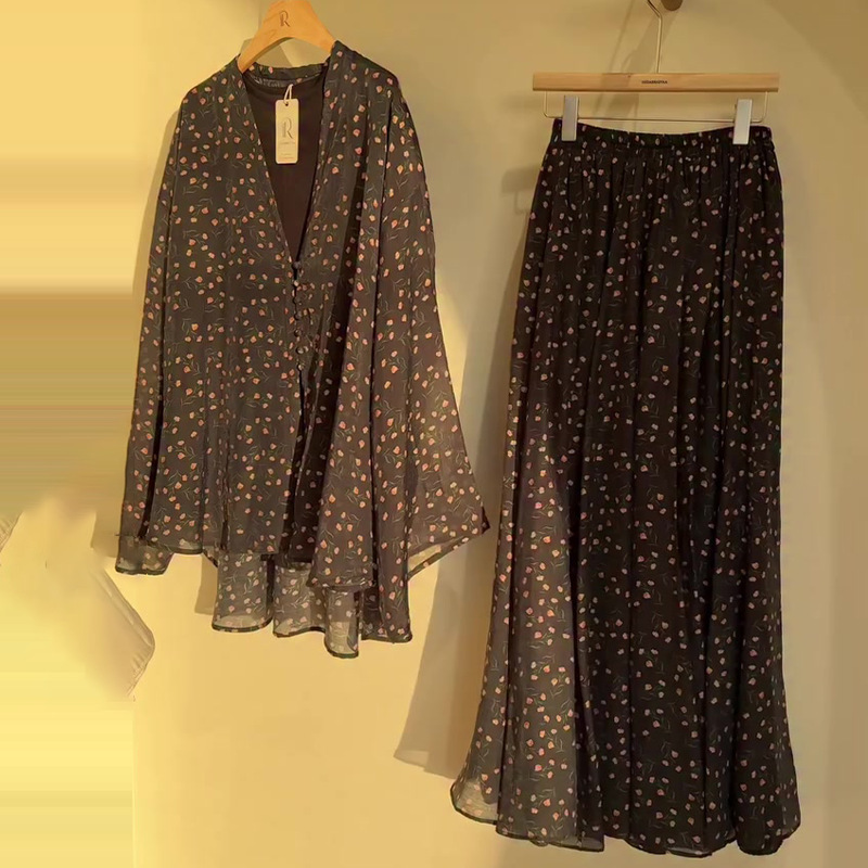 2026 New Women's Clothing European and American Amazon Cross-Border Foreign Trade Chiffon Polka Dot Dark Brown V-Neck Loose Casual Suit 2026 New Women's Clothing European and American Amazon Cross-Border Foreign Trade Chiffon Polka Dot Dark Brown V-Neck Loose Casual Suit