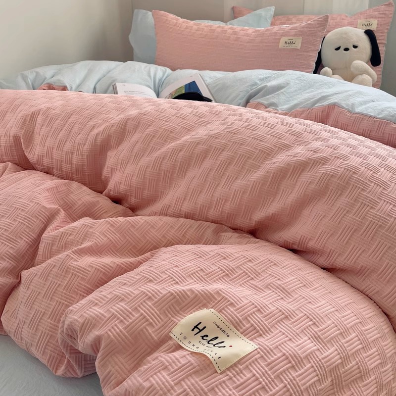 Cama de algodón lavada de hilo de doble capa fresca de cuatro piezas, funda de edredón de estilo crema, sábana de dormitorio de estudiantes, juego de tres piezas