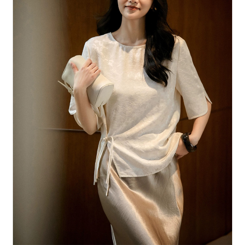 Dây buộc tóc nơ satin trắng ngọc trai — ngọc trai trắng chi tiết 1