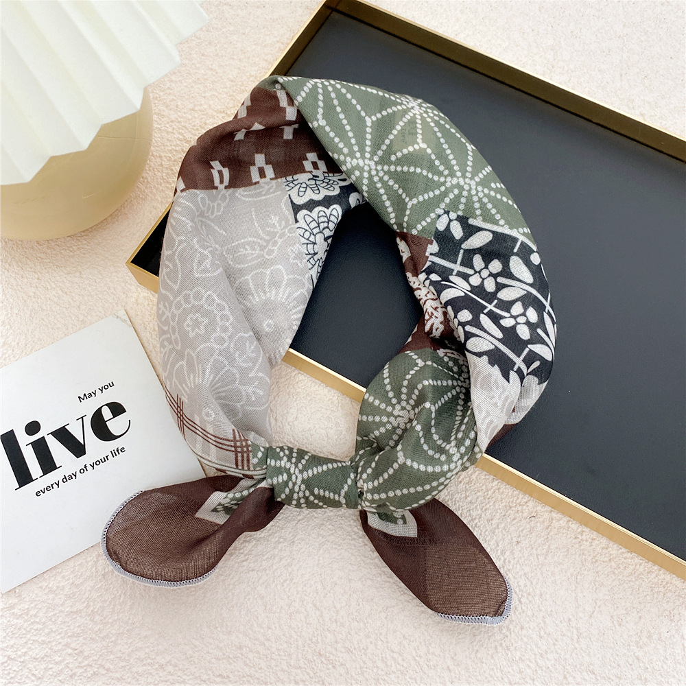 3 면 체크 무늬 다크 브라운 가장자리