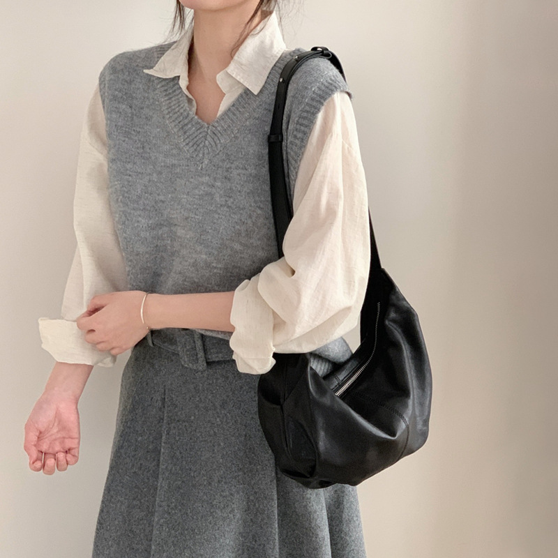 Niche Genuine Leather Dumpling Bag 2026 New Soft Leather Casual Shoulder Bag For Women Large Capacity Luxury Crescent Underarm Bag - Thumbnail 3