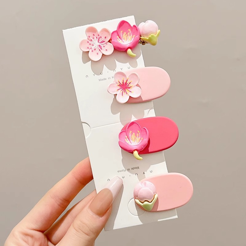 Pink Sweet Pom clip