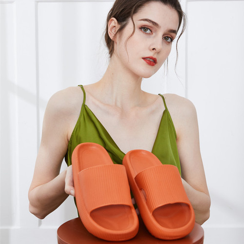 YiRuiTuo Wholesale Slippers EVA Step In The Shit Feeling Home Women Summer Indoor Men Household Bathroom Couple Home Slippers 