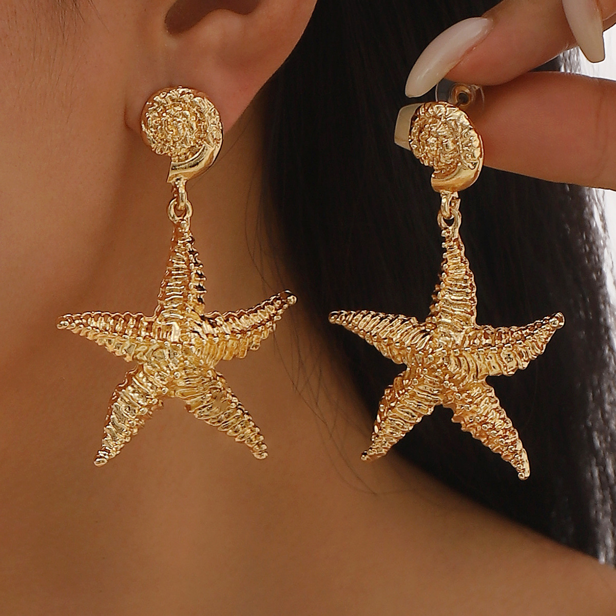 E13639 European and American Beach Vacation Conch and Starfish Pendant Earrings Summer Marine Life Metallic Earrings for Women