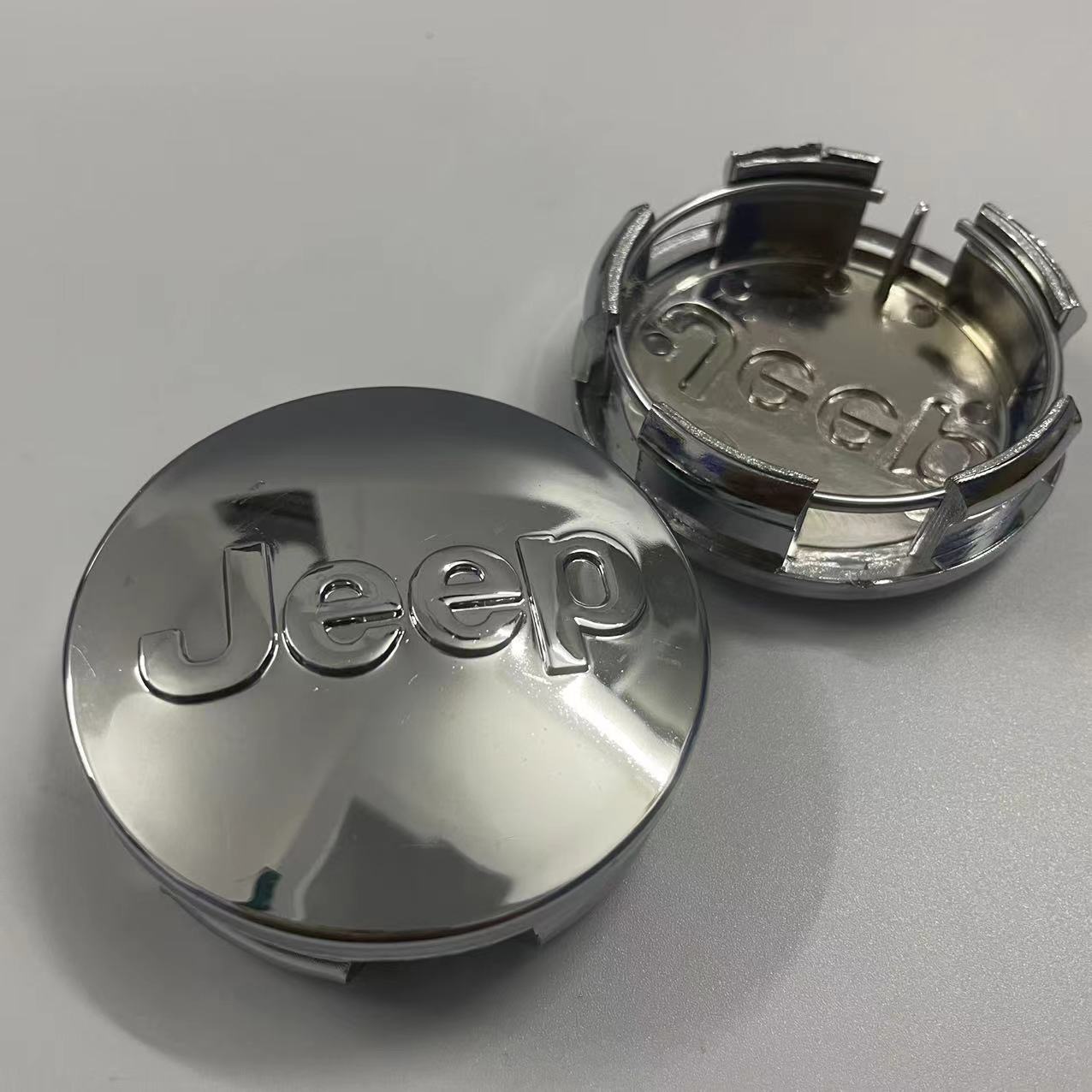 4x 64mm Jeep Nabendeckel Radkappen Silber