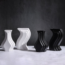现代简约北欧创意几何黑白线条陶瓷花瓶插摆件家居样板间软装饰品