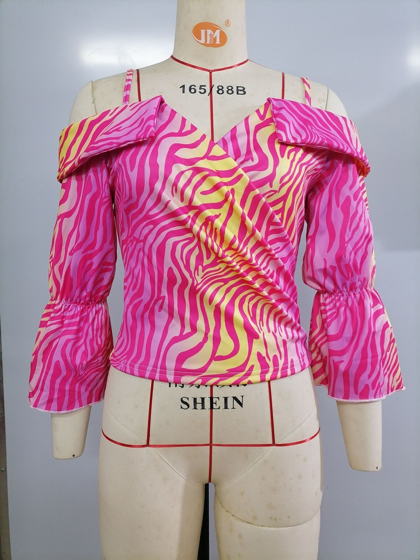 154g Weight Wholesale Women's Vintage Style Printing Blouses
