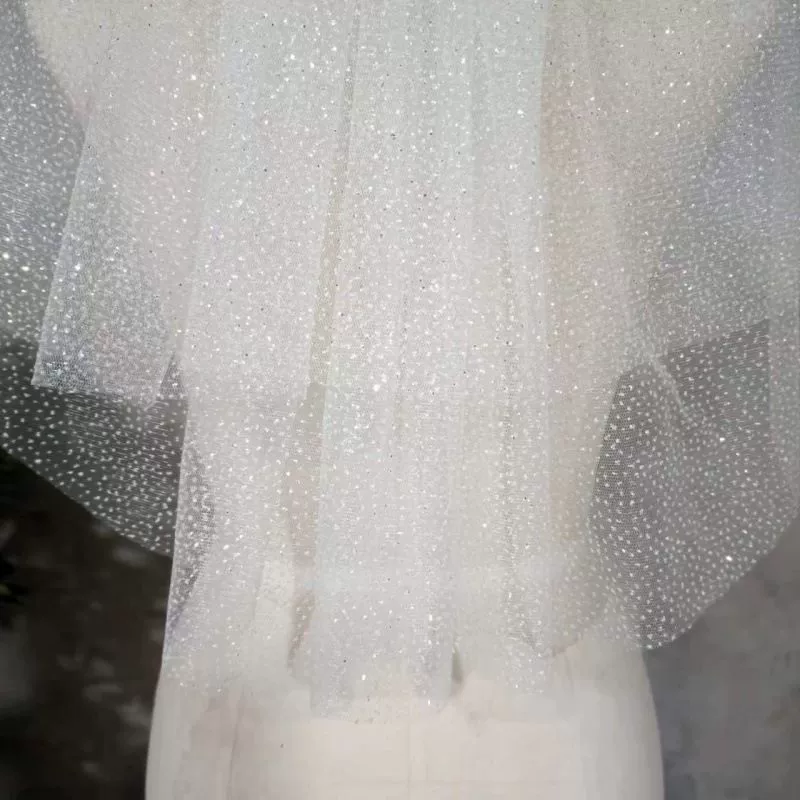 Short bride's veil, wedding dress, accessory