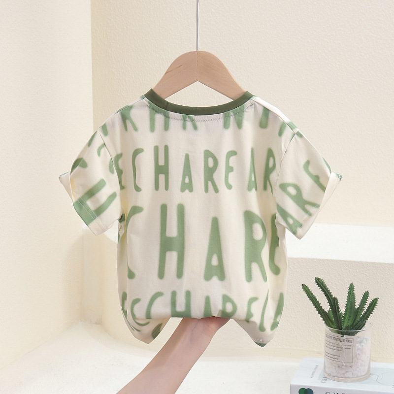 7811 Camiseta de manga corta para niños 2025 nueva ropa de verano para niños de media manga verano para bebés casual estilo occidental top fino