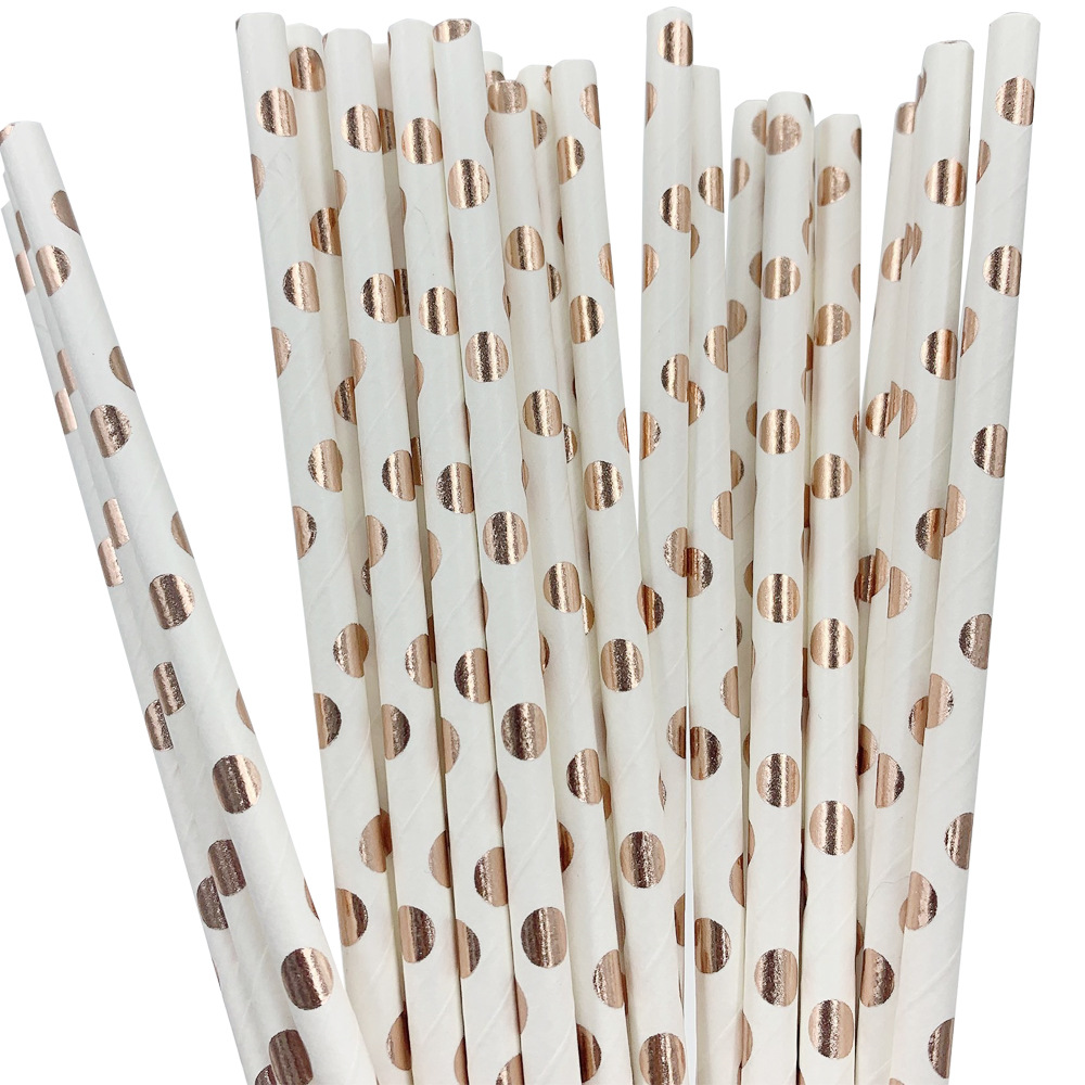 En stock al por mayor monopolio transfronterizo nuevo oro rosa fiesta de cumpleaños de la muchacha 20 paquete de papel tazas de papel placas de papel traje de tejido