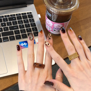 ��ɫϵ�ﶬ�Շ��и߼����@�׶̿�ֹ������������NƬ��ָ�׼�Ƭ