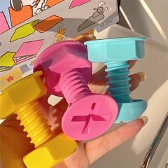 クリエイティブフックのネジの壁のドアの後ろの服の帽子のフックの強力な接着剤の穴を開けない子供の可愛いフック