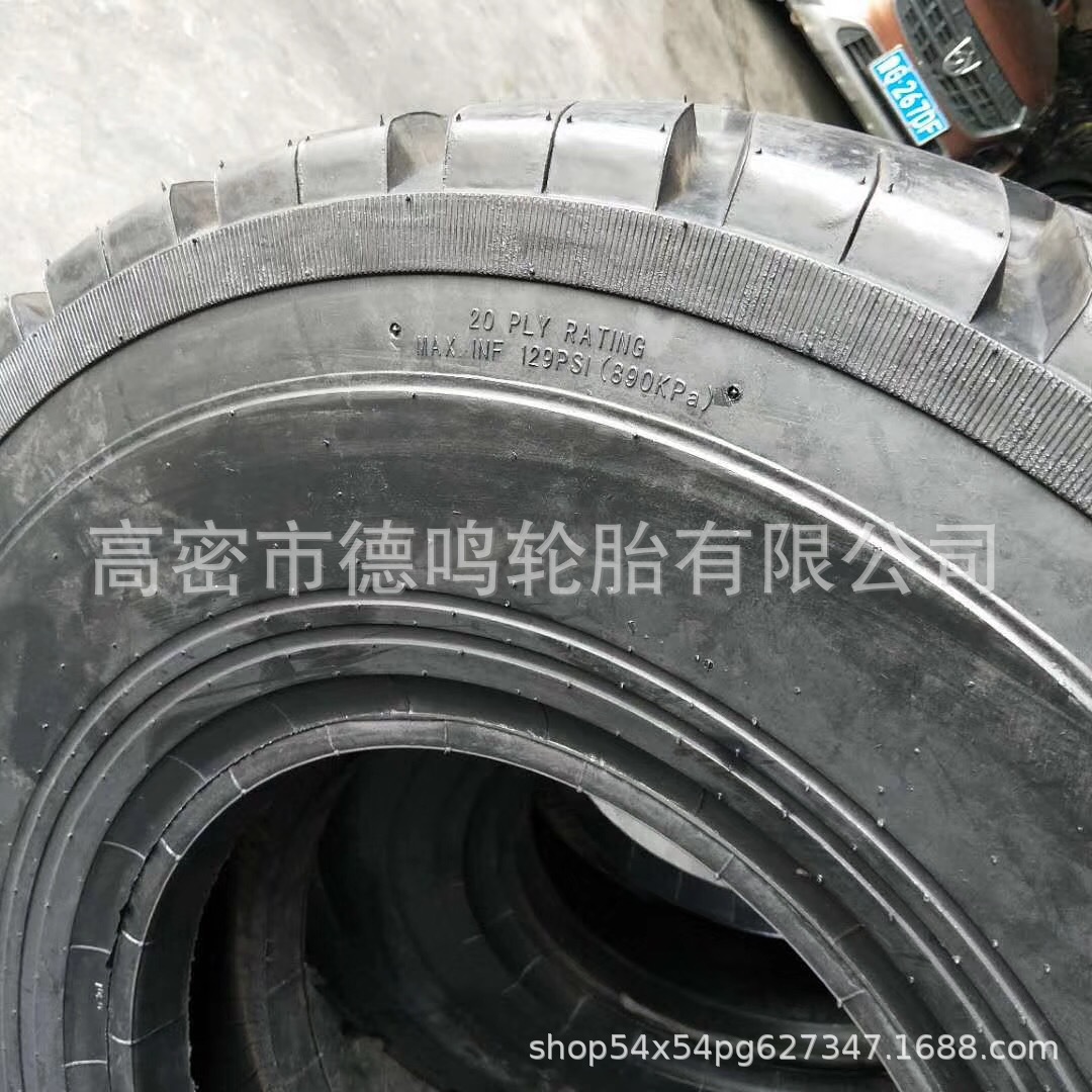 Suministro de triángulo camión volquete neumático de cuerpo ancho 13.00-20 maquinaria de ingeniería neumático 1300-20