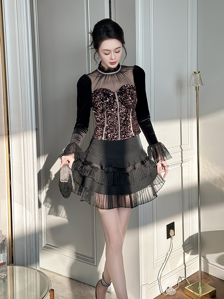 Áo len cổ lọ nữ tay dài đính sequin lưới xuyên thấu dáng ôm — bột màu đen