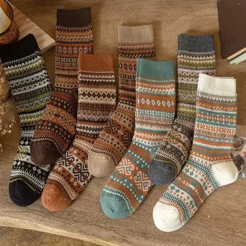 New women's autumn and winter pilling socks, Japanese retro knee-high socks, ethnic style, double-needle double-track Mélange color