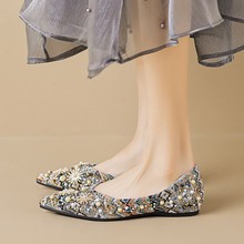 民族风尖头单鞋2025年新款水镶钻铆钉平底鞋女配裙子