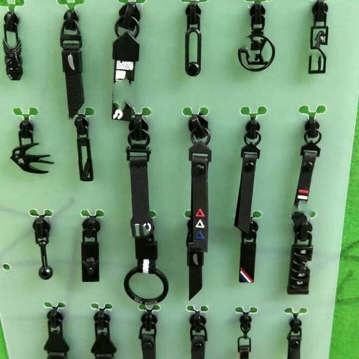 Plastic Zipper Pull Tab Pvc Soft Rubber Foldableing Zipper Tab Special for Luggage and Clothing Bags Lai78