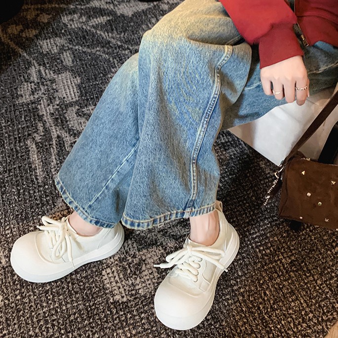 Giày sneaker nữ đế dày chunky mũi to phong cách bánh mì dây buộc tăng chiều cao — màu đen, màu hồng, màu trắng